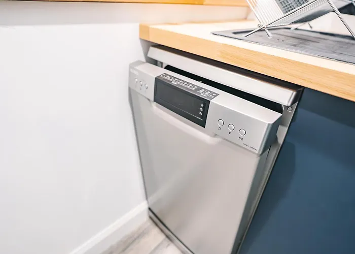 Face A La Cite, Terrasse Et Climatisation - Ae